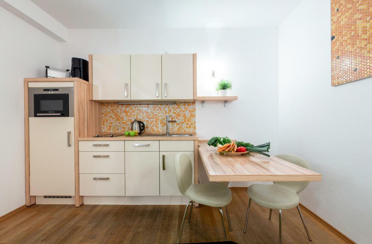 Apartment 1, Rothenburger Strasse Дрезден Екстериор снимка