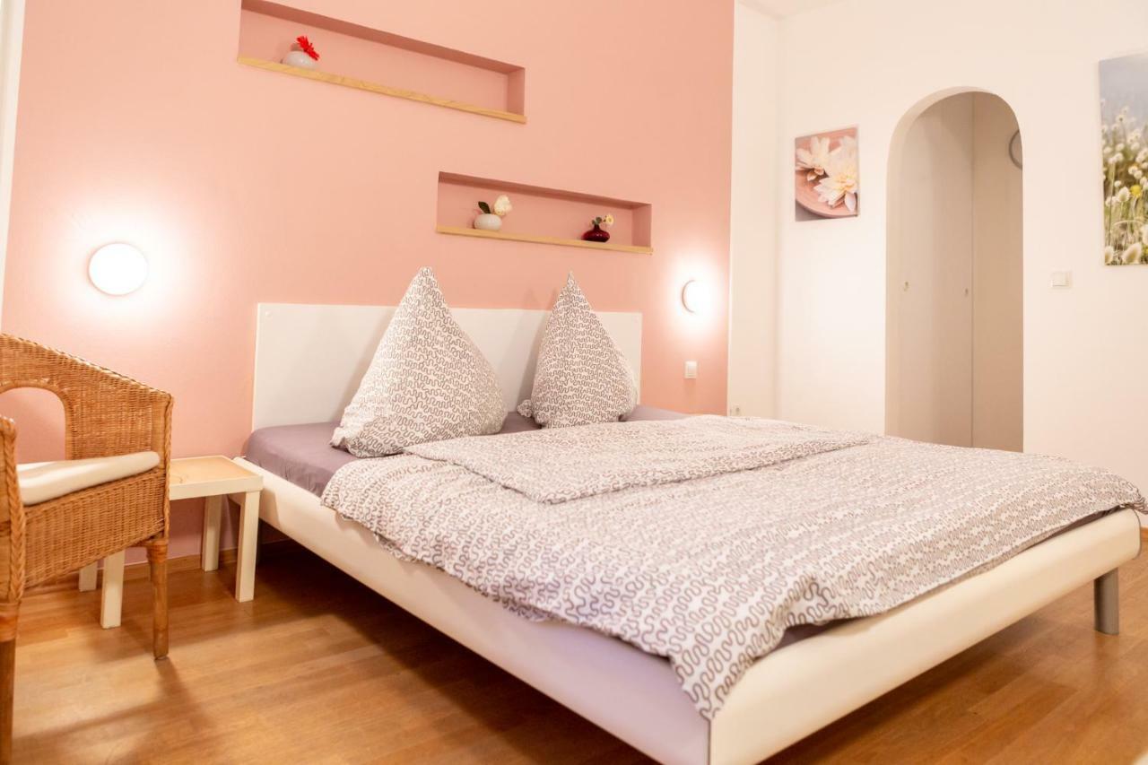 Apartment 1, Rothenburger Strasse Дрезден Екстериор снимка